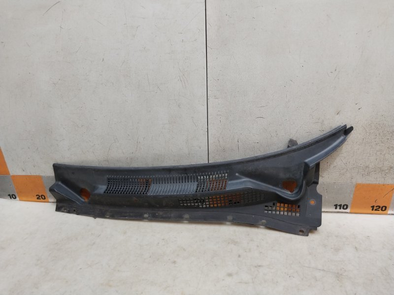 Планка под лобовое стекло