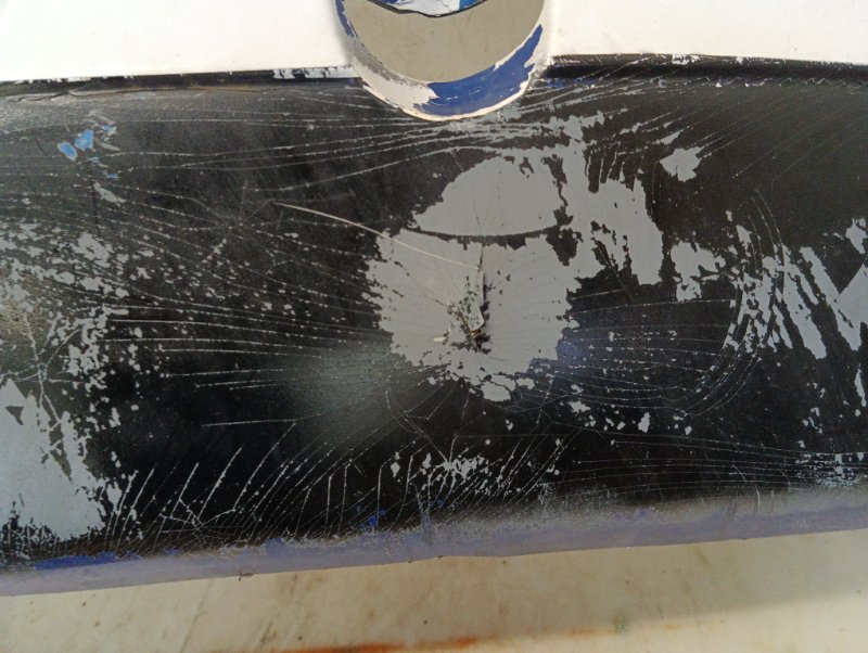 Бампер задний