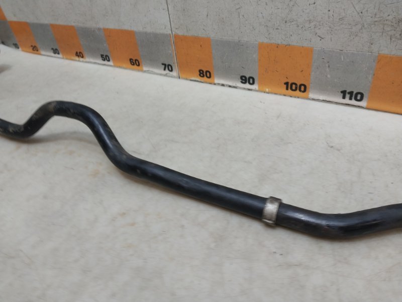 Стабилизатор передний