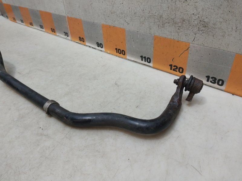 Стабилизатор передний