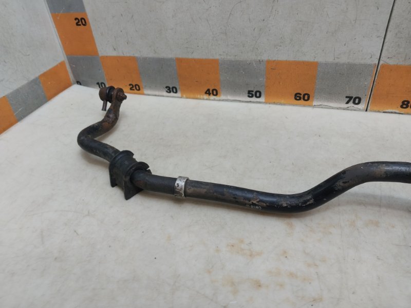 Стабилизатор передний