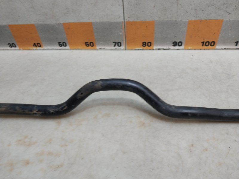 Стабилизатор передний