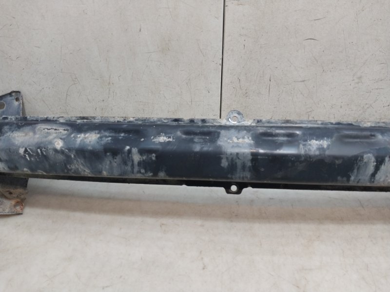 Усилитель переднего бампера