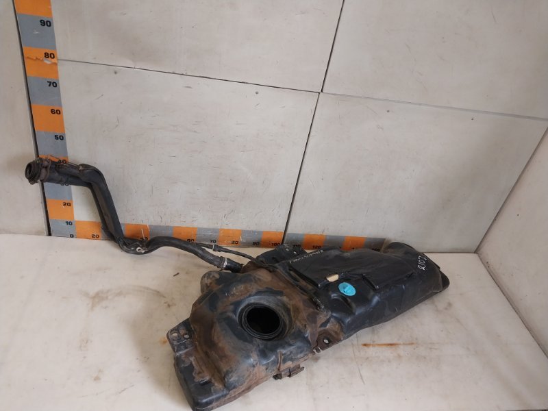 Бак топливный