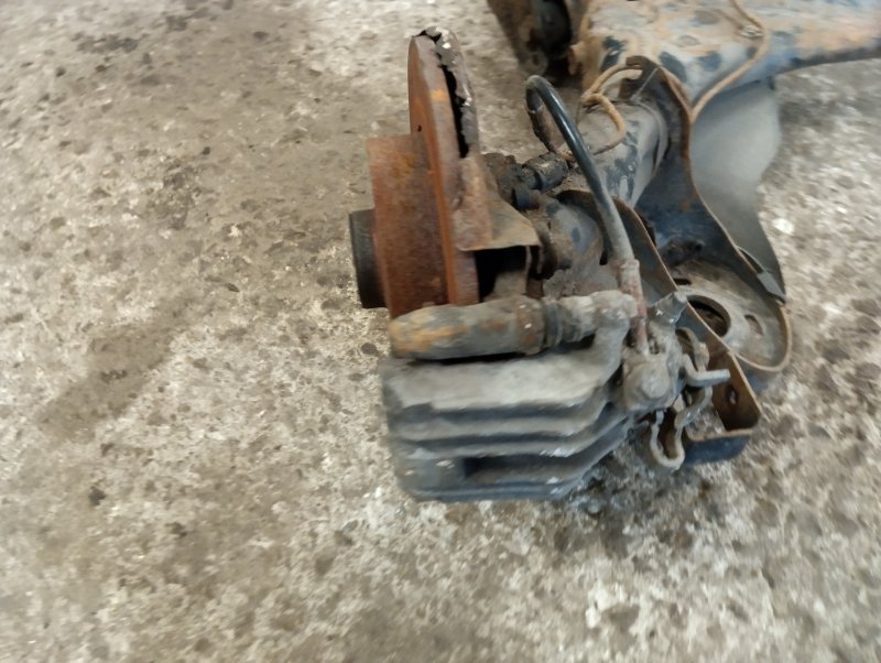 Балка задняя