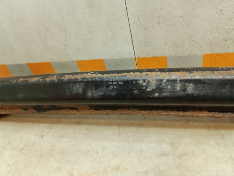 Усилитель заднего бампера