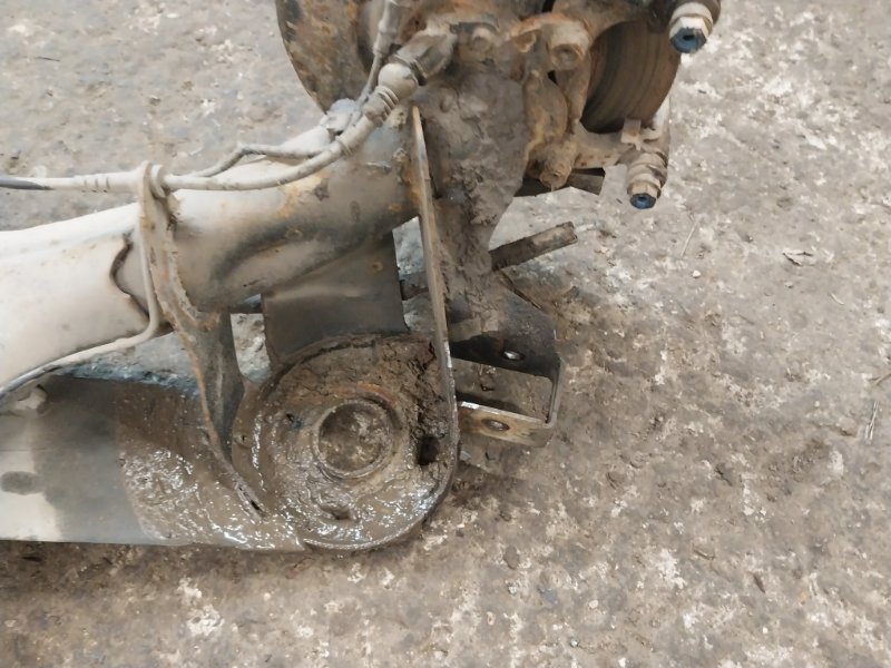 Балка задняя