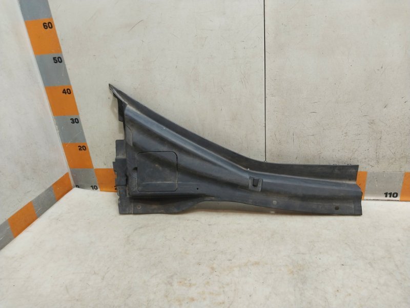 Планка под лобовое стекло