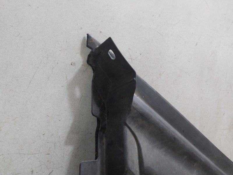 Планка под лобовое стекло