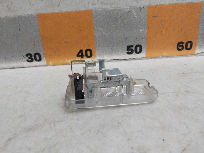 Плафон салонный