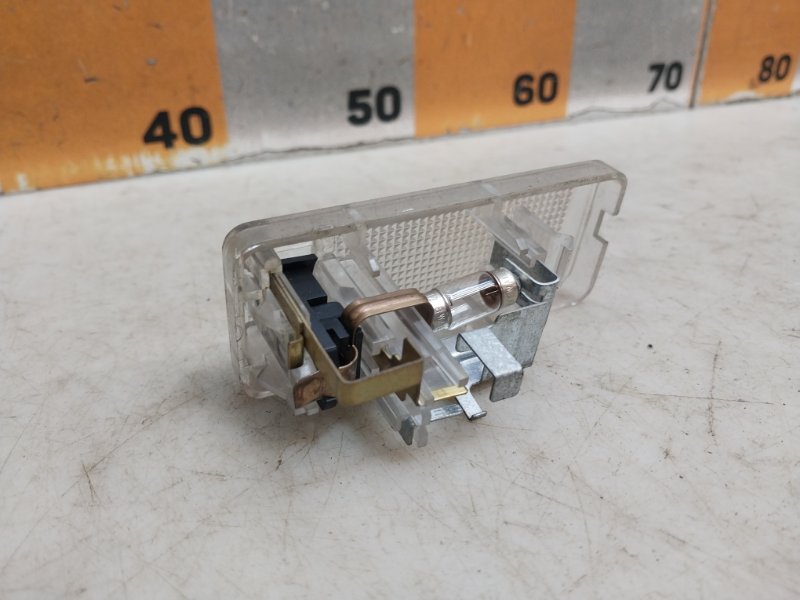 Плафон салонный