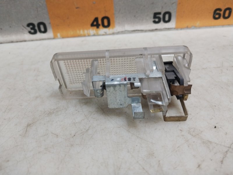 Плафон салонный