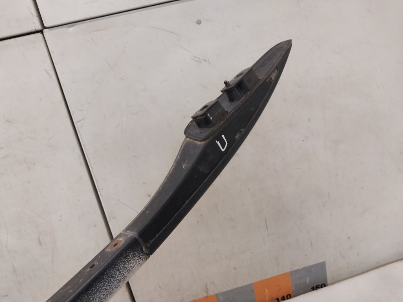 Рейлинг (релинг) правый (планка на крышу)