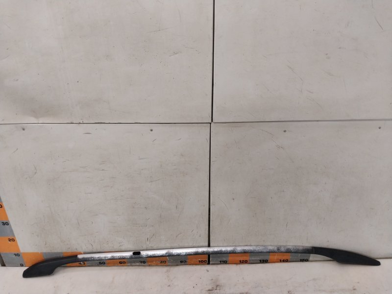 Рейлинг (релинг) правый (планка на крышу)