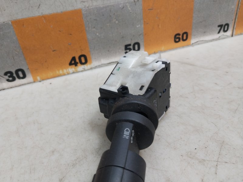 Переключатель поворотов подрулевой