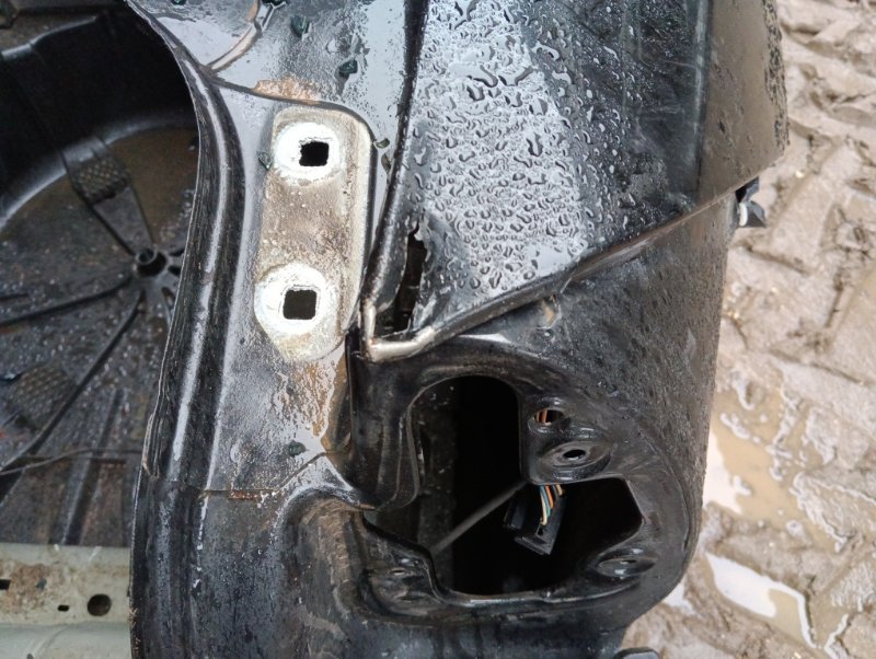 Кузовной элемент