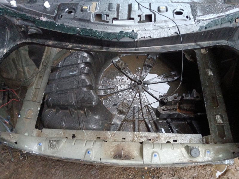 Кузовной элемент