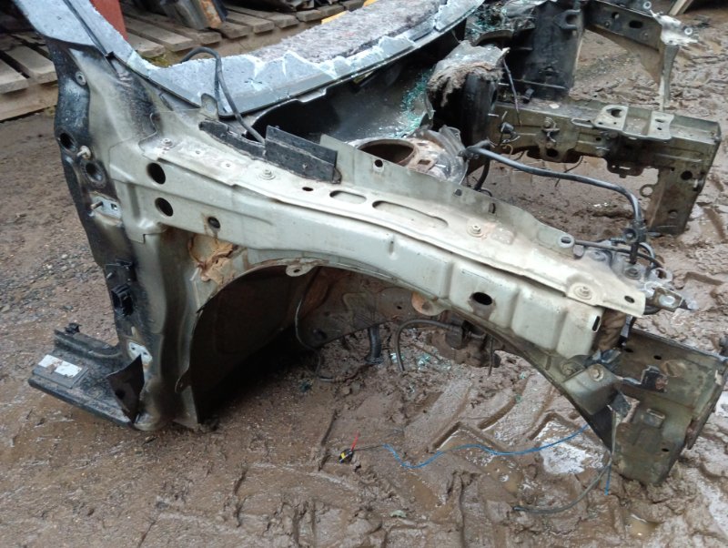 Кузовной элемент