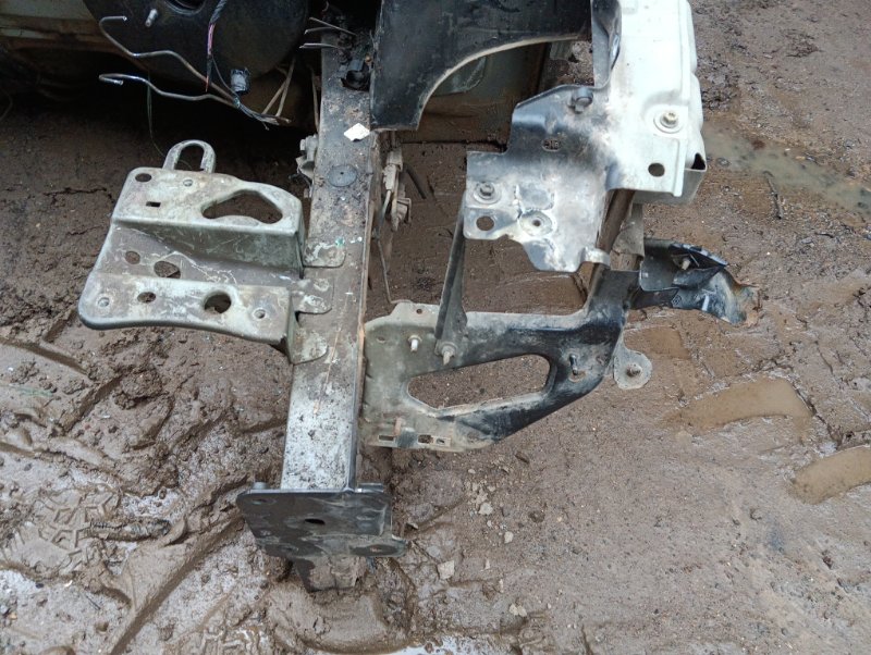 Лонжерон передний левый