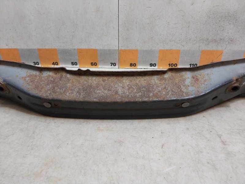 Усилитель заднего бампера