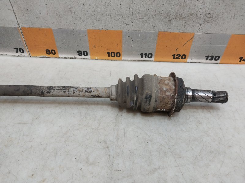 Полуось задняя правая