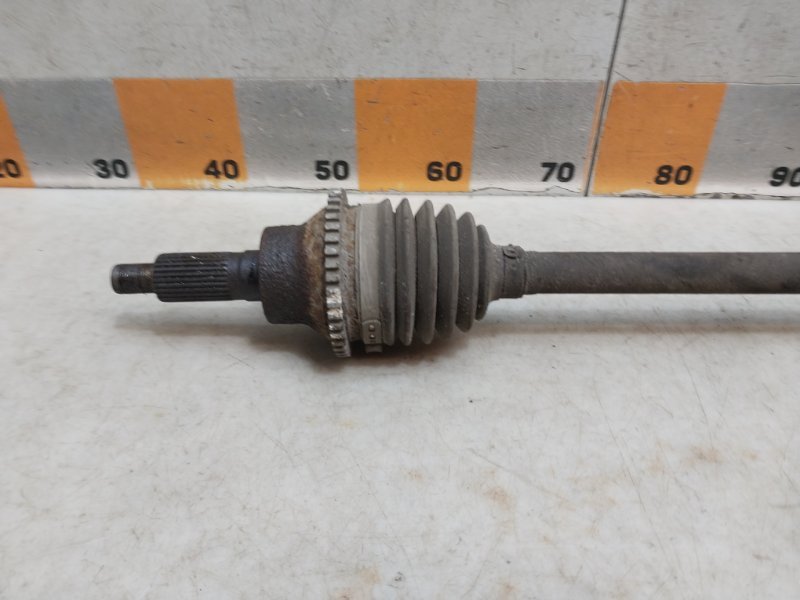 Полуось задняя правая