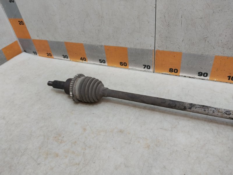 Полуось задняя правая