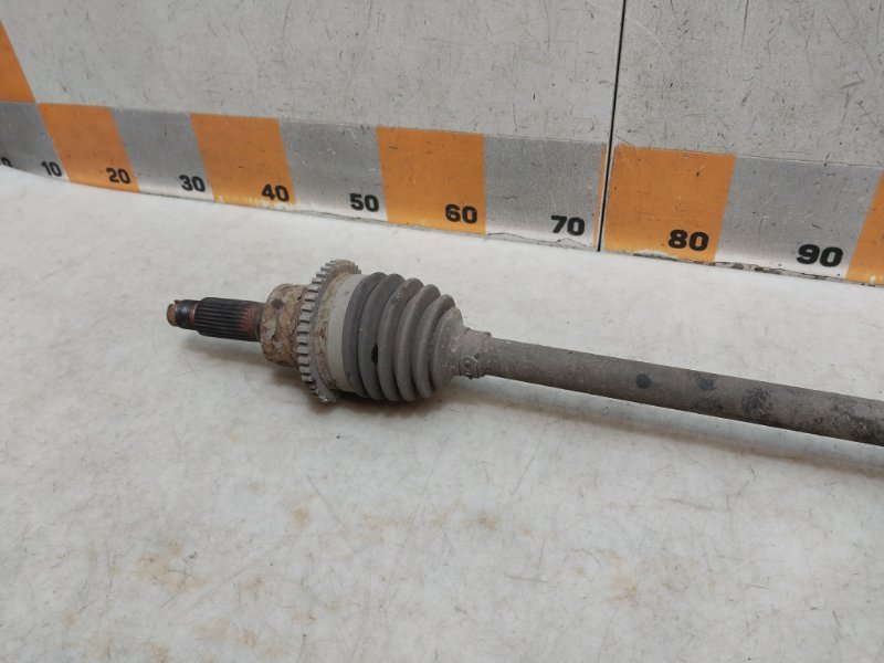 Полуось задняя левая
