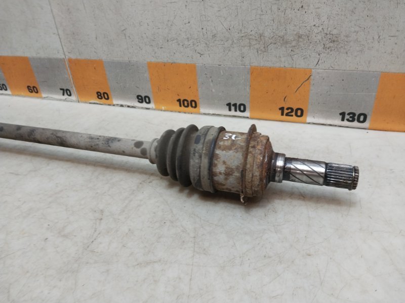 Полуось задняя левая