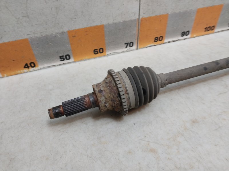 Полуось задняя левая