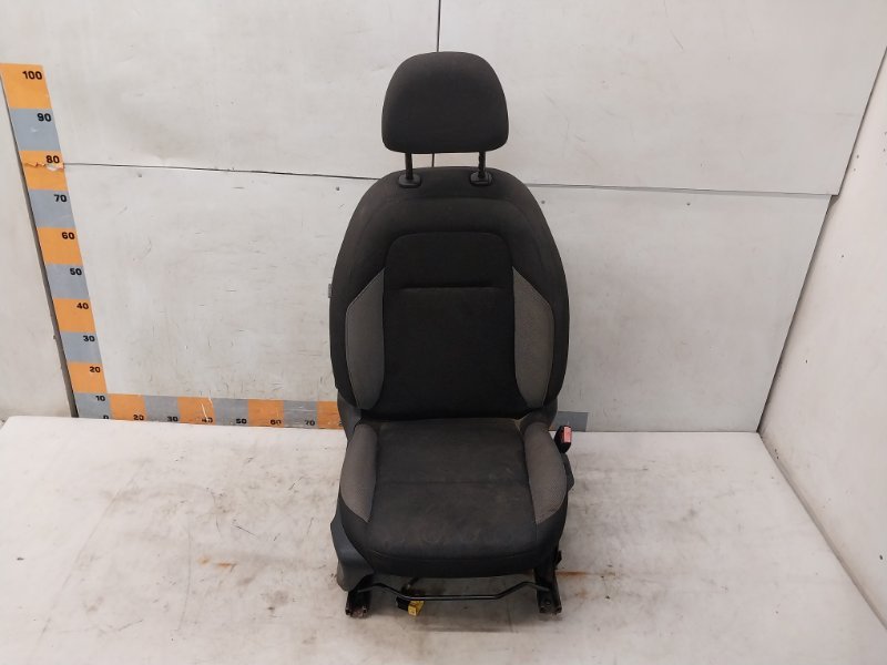 Сиденье переднее правое