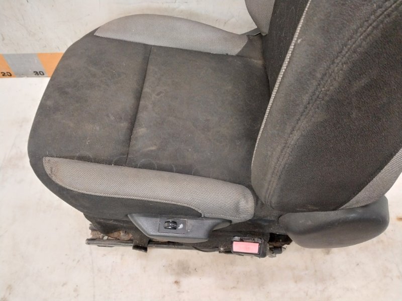 Сиденье переднее правое