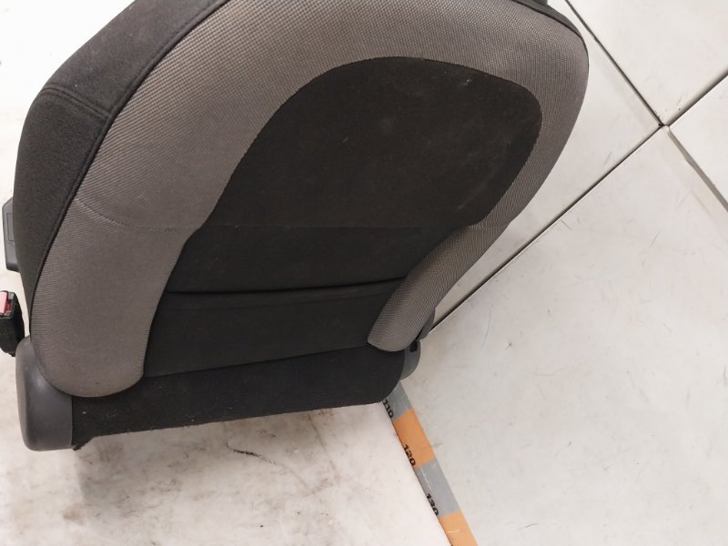 Сиденье переднее правое