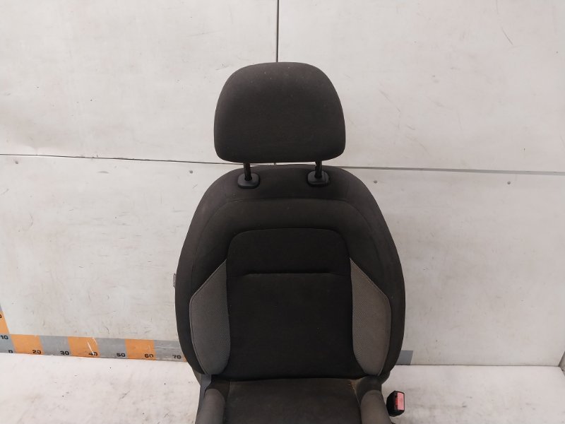 Сиденье переднее правое