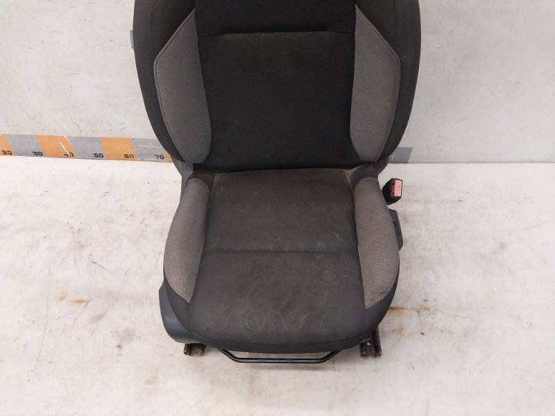 Сиденье переднее правое