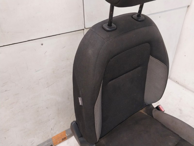 Сиденье переднее правое