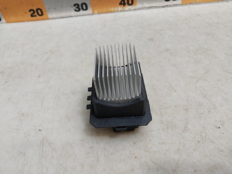 Резистор отопителя