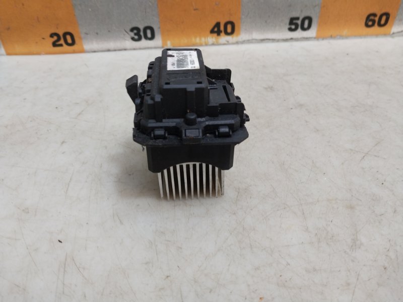 Резистор отопителя