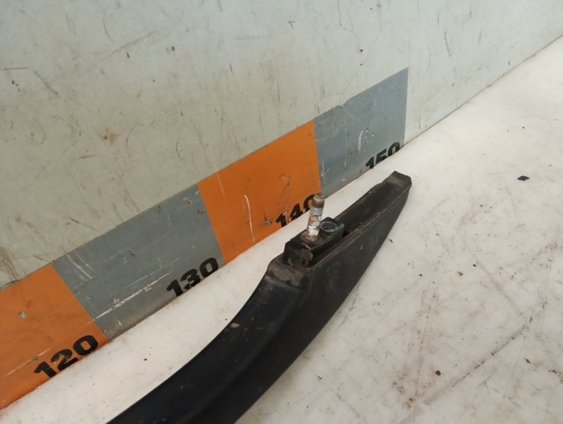 Рейлинг (релинг) правый (планка на крышу)