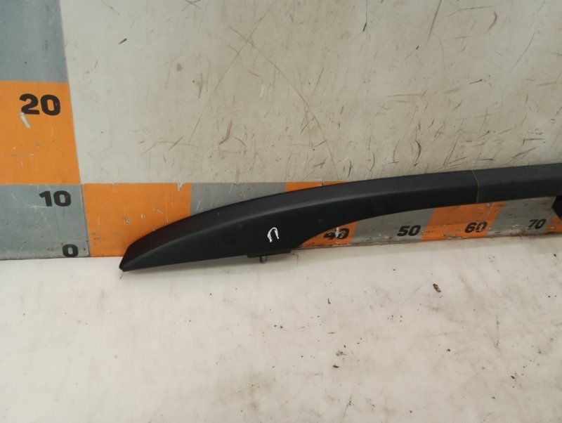 Рейлинг (релинг) правый (планка на крышу)