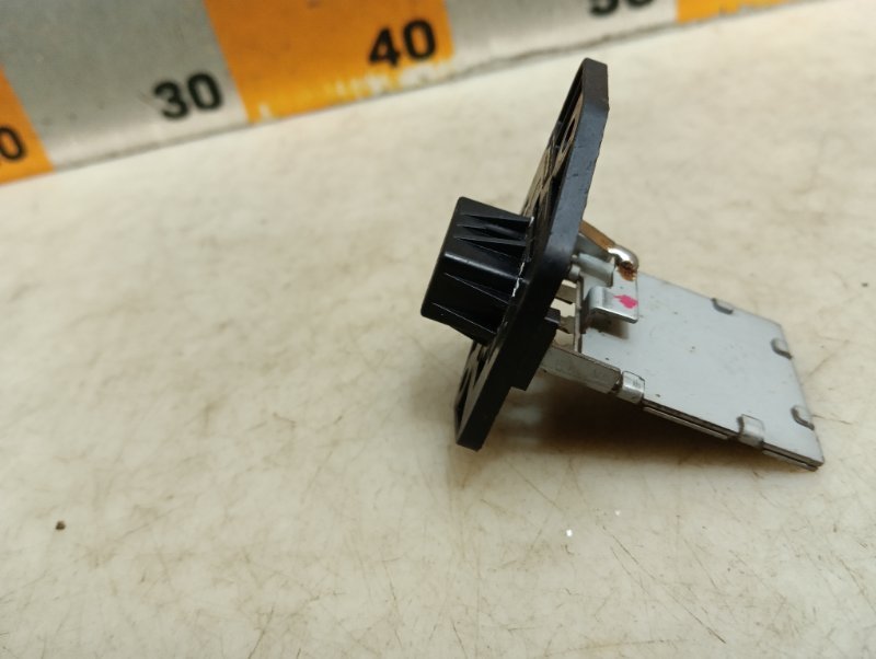 Резистор отопителя