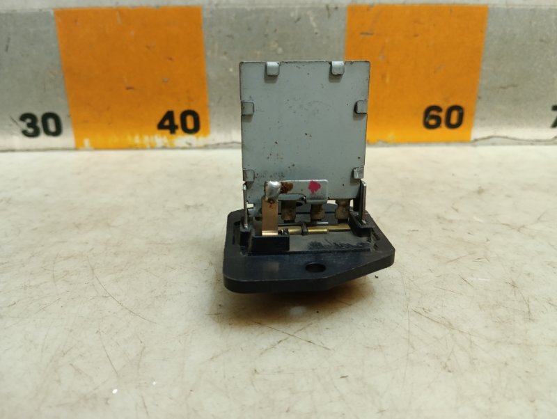 Резистор отопителя