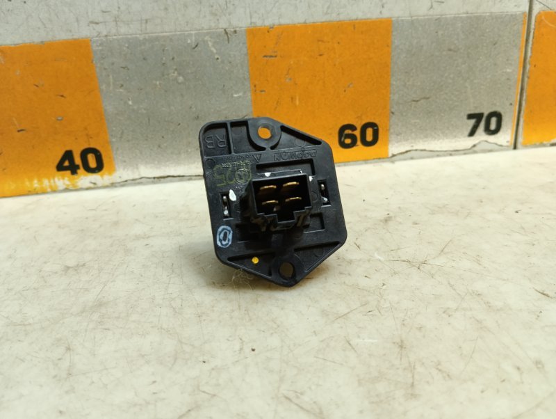 Резистор отопителя