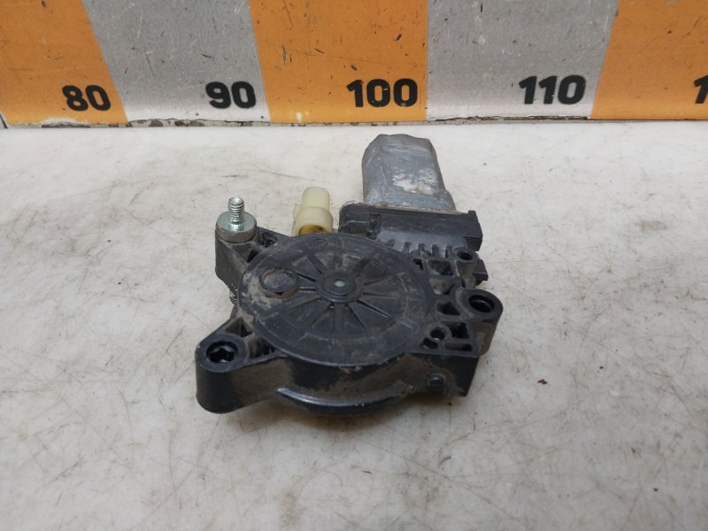 Моторчик стеклоподъемника