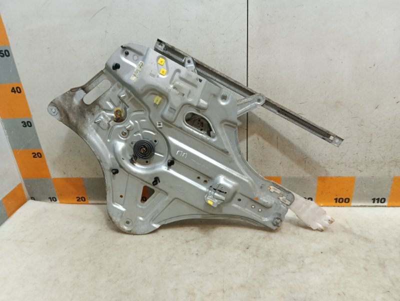 Стеклоподъемник электр. передний правый