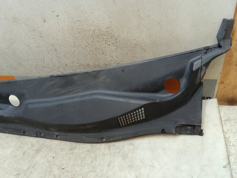 Решетка стеклоочистителей (Жабо)