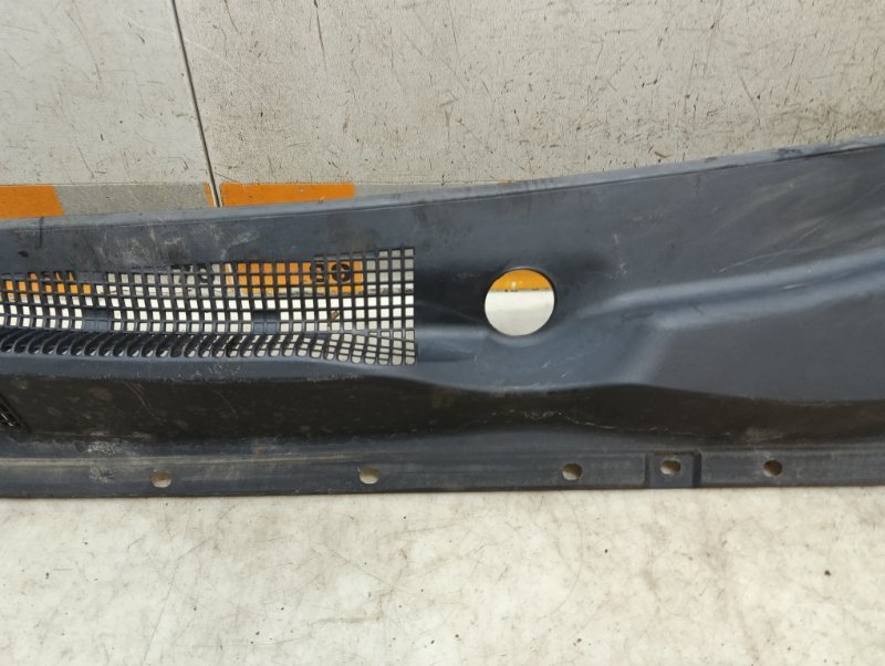 Решетка стеклоочистителей (Жабо)