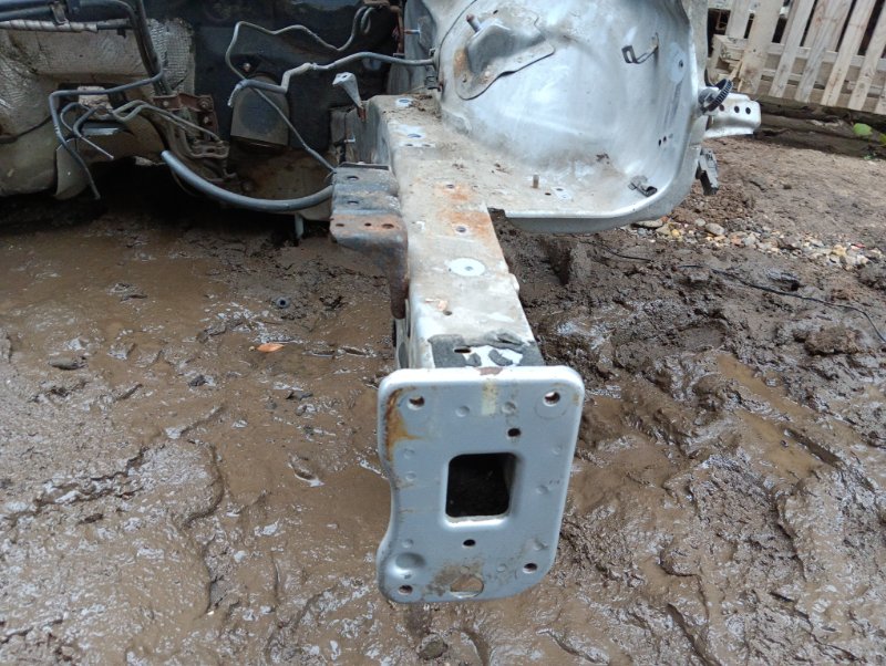 Лонжерон передний левый