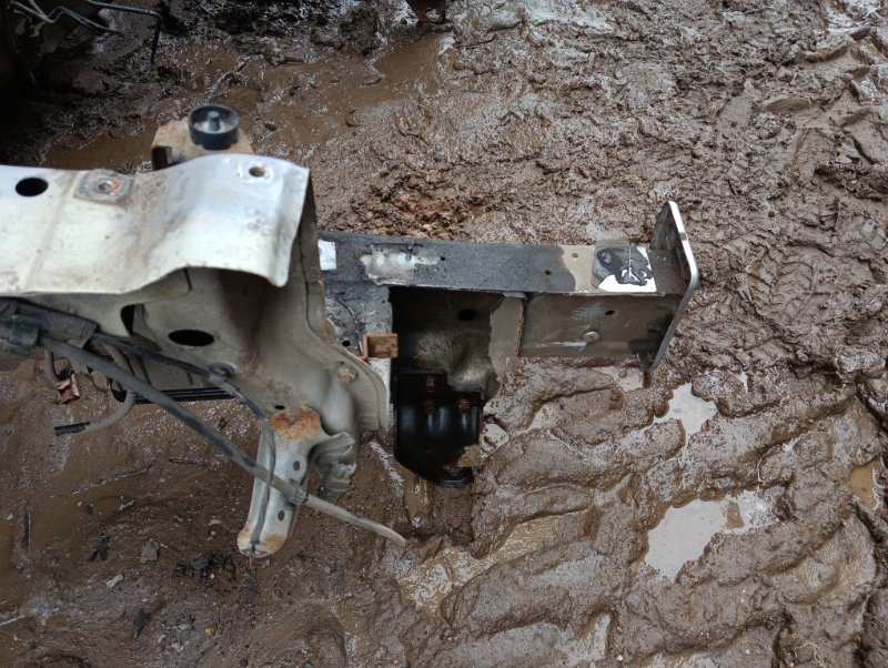 Лонжерон передний правый