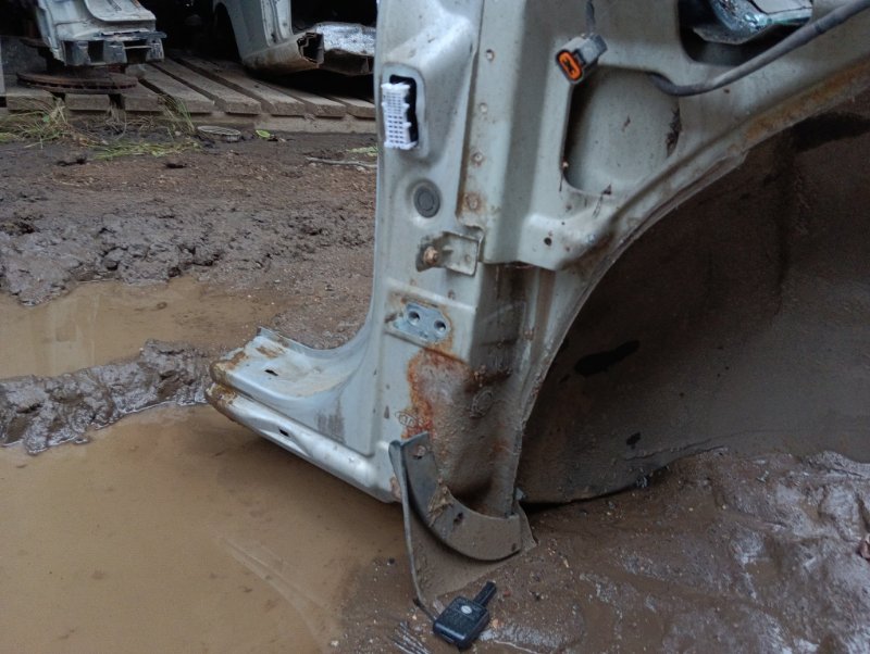 Лонжерон передний правый